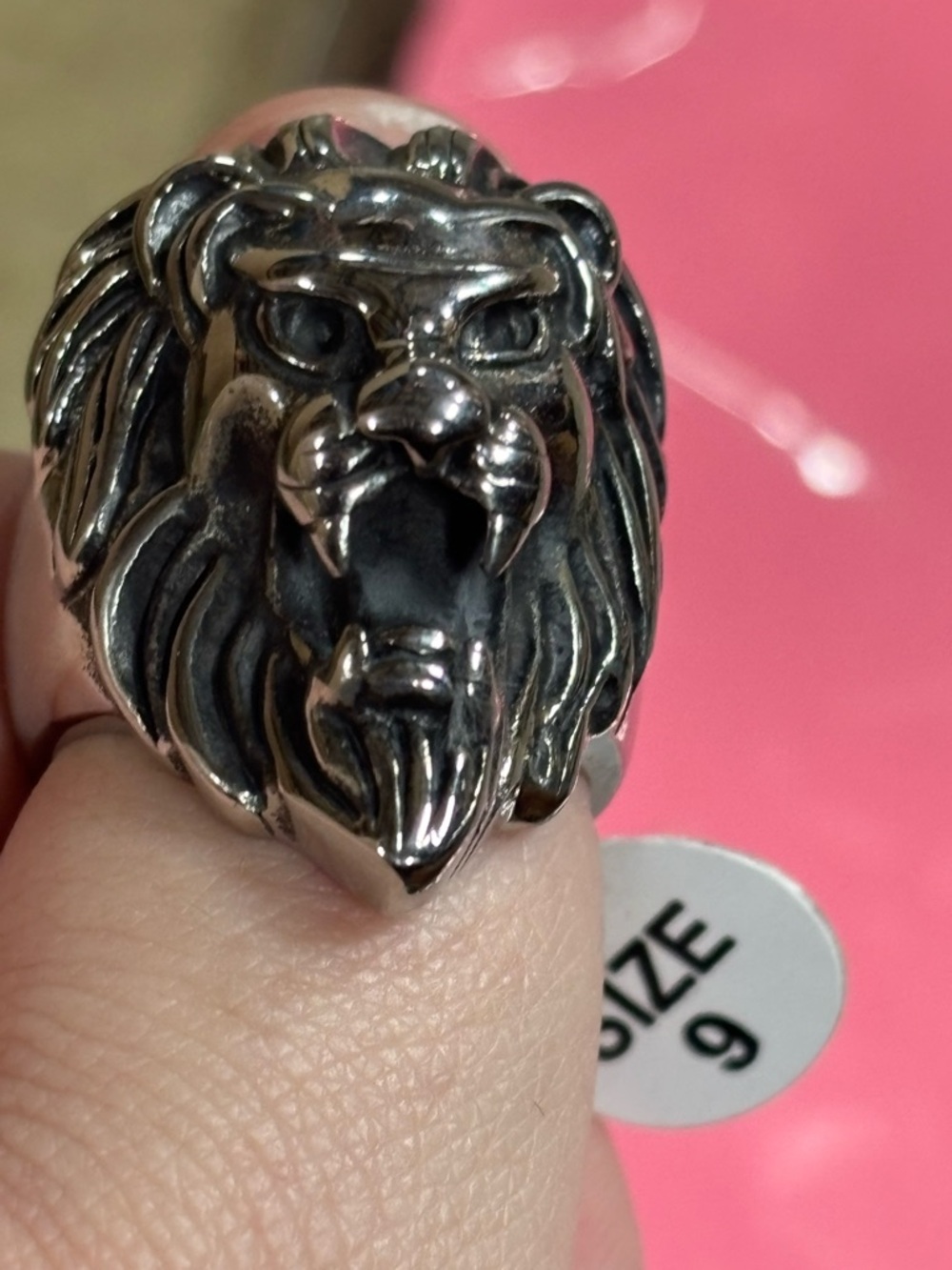 Silver Lion Head Signet Ring - Men's Accessory (Size 9)